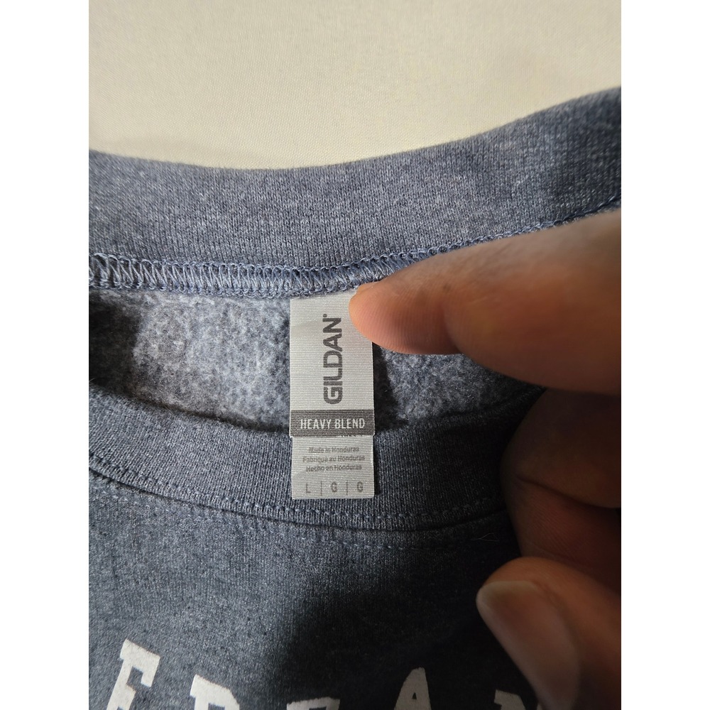 Gildan Medrano Eagles Sweatshirt Large Gray Heavy Blend Crewneck Eagles Strong - Picture 4 of 6